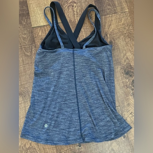 Lululemon Womens activewear tank top Sz 8 - Picture 4 of 8